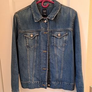 Vintage Y2K Gap Women's Denim Trucker Jean Jacket